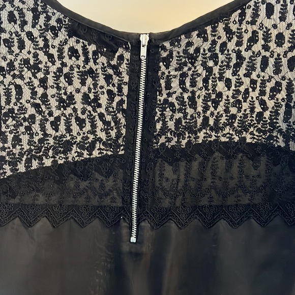 BLACK silk TOP, SIZE M, VERY GOOD CONDITION , Size M - Picture 3 of 7